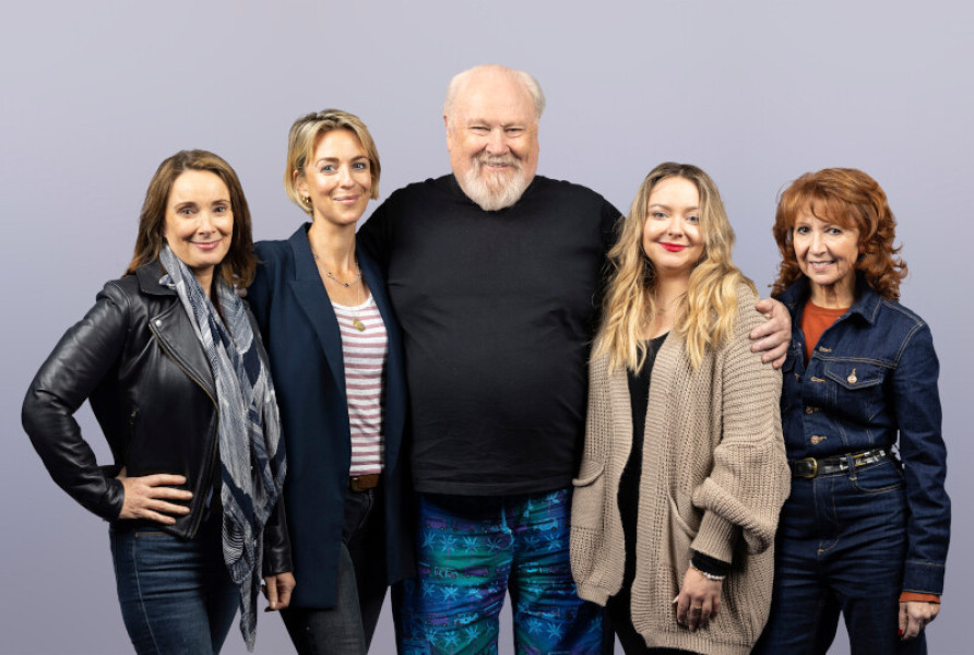 L-R Nicola Bryant, Miranda Raison, Colin Baker, Lisa Greenwood, Bonnie Langford