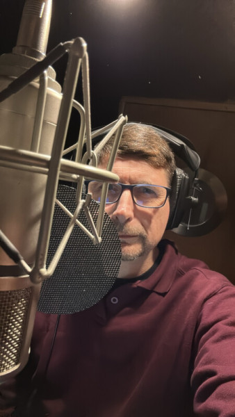 Alistair Lock in studio (photo by Alistair Lock)