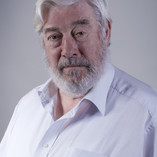 Gareth Thomas 1945-2016