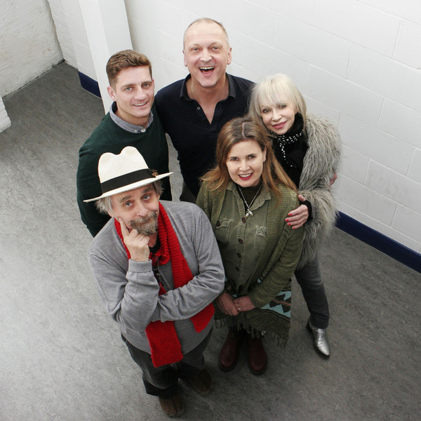 Philip Olivier, David Benson, Sylvester McCoy, Sophie Aldred and Katy Manning in studio